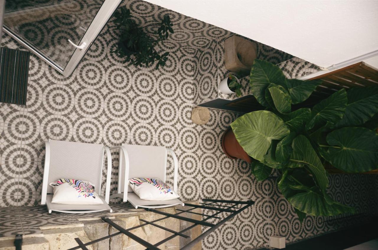 Largo Da Rainha, Guesthouse Merceana Luaran gambar