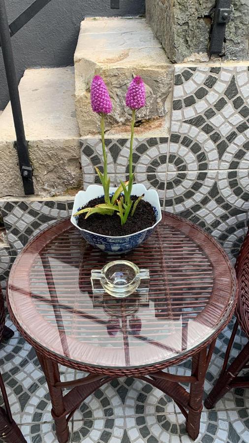 Largo Da Rainha, Guesthouse Merceana Luaran gambar